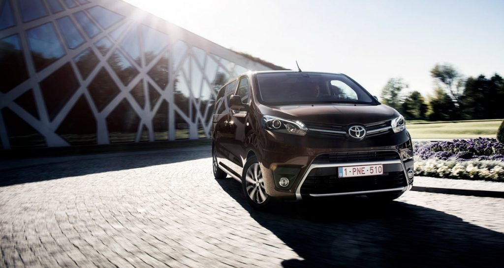 2016-proace-verso-36