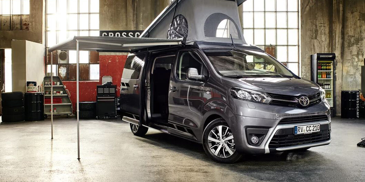 Van aménagé Crosscamp gris sur châssis Toyota